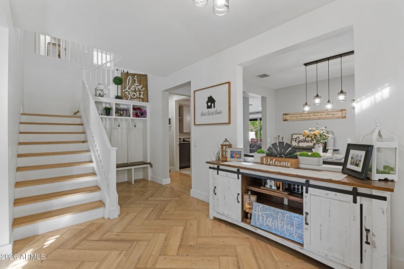 7-web-or-mls-4346-e-palo-verde-st