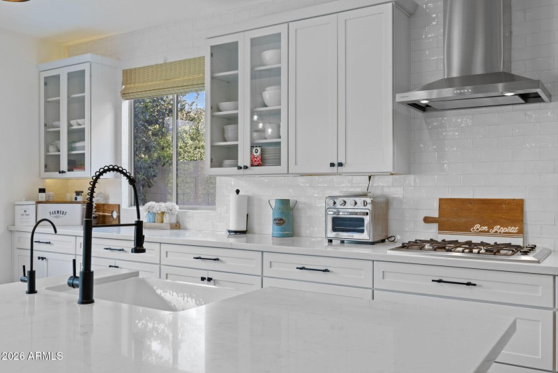 18-web-or-mls-4346-e-palo-verde-st