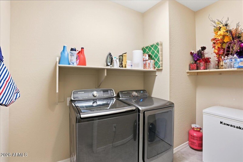 29-19861 W Buchanan_RedHogMedia