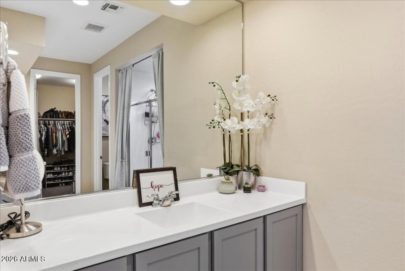 20-19861 W Buchanan_RedHogMedia