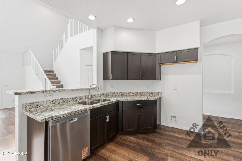 019_ListerPros-watermarked