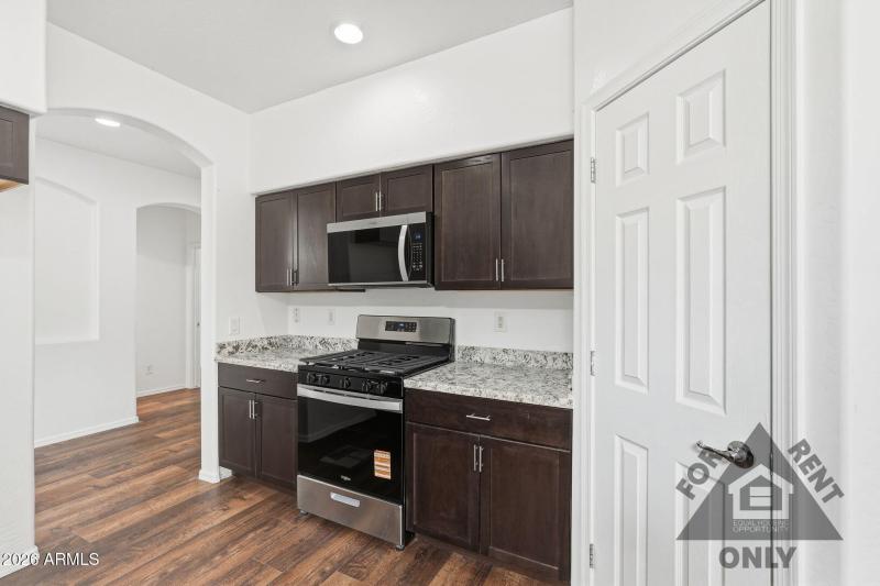 020_ListerPros-watermarked