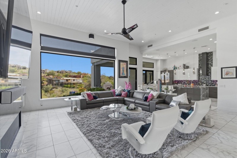 Indoor/Outdoor Living