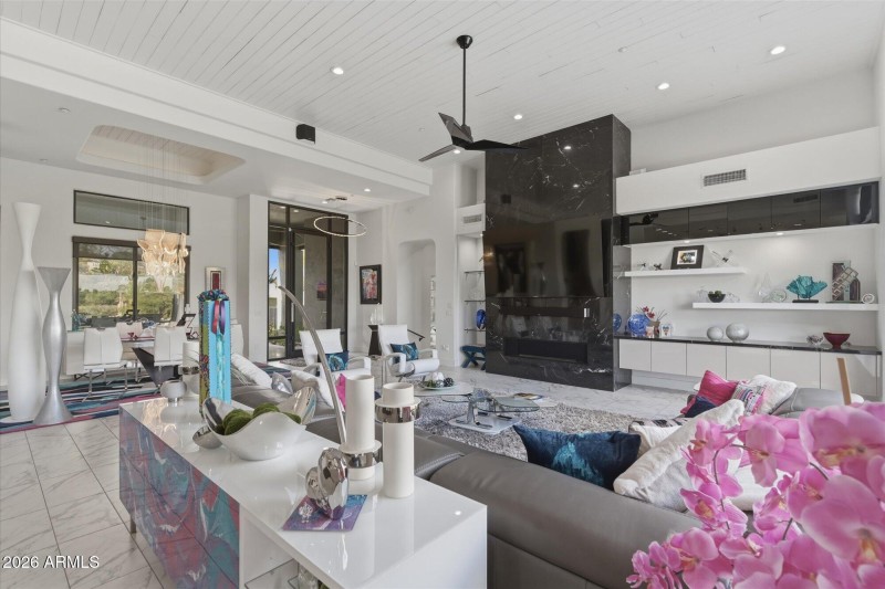 Luxurious Great Room