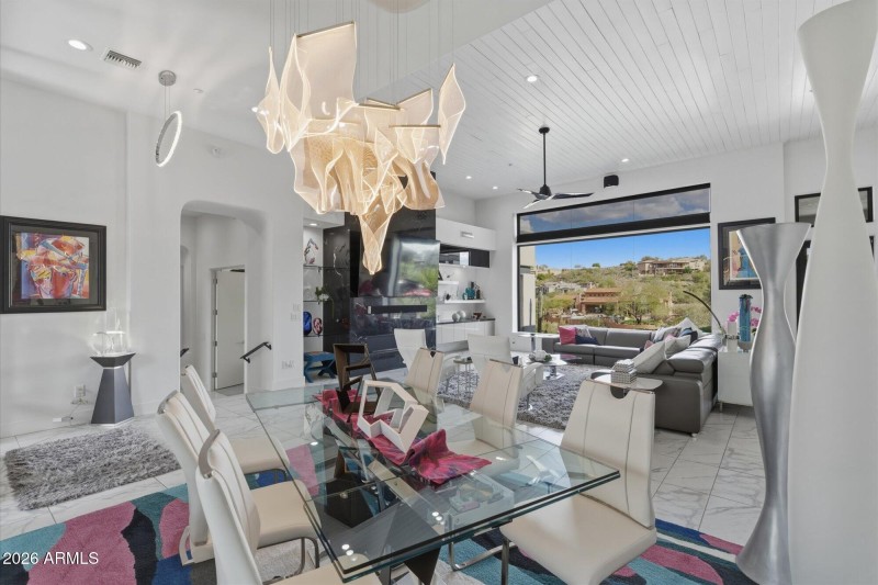 Formal Dining & Views