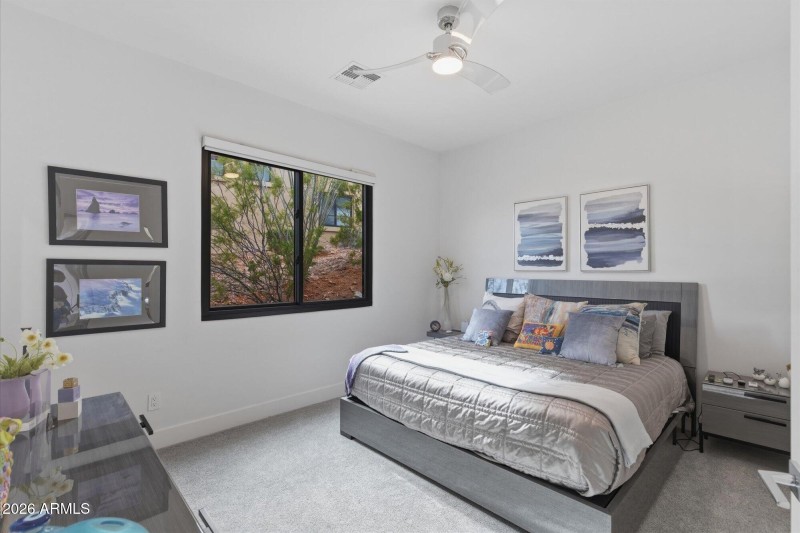 Serene Bedroom Retreat