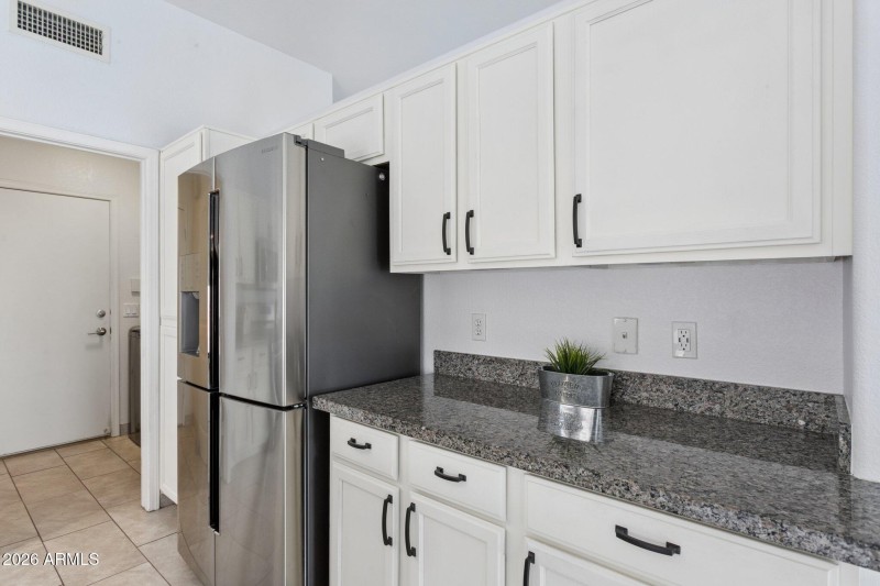 14-web-or-mls-901-w-juanita-ave