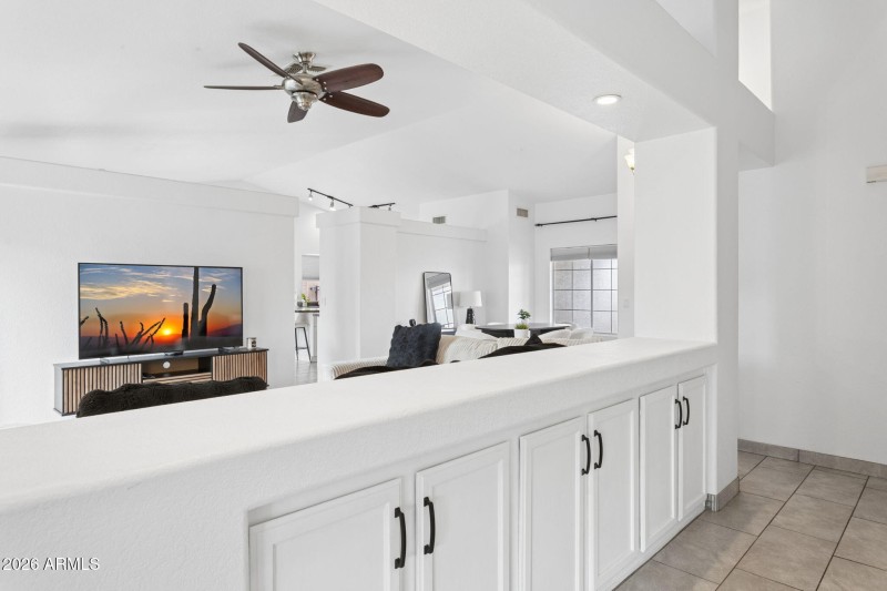 19-web-or-mls-901-w-juanita-ave