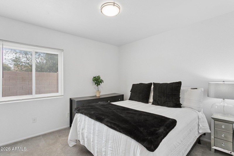 29-web-or-mls-901-w-juanita-ave