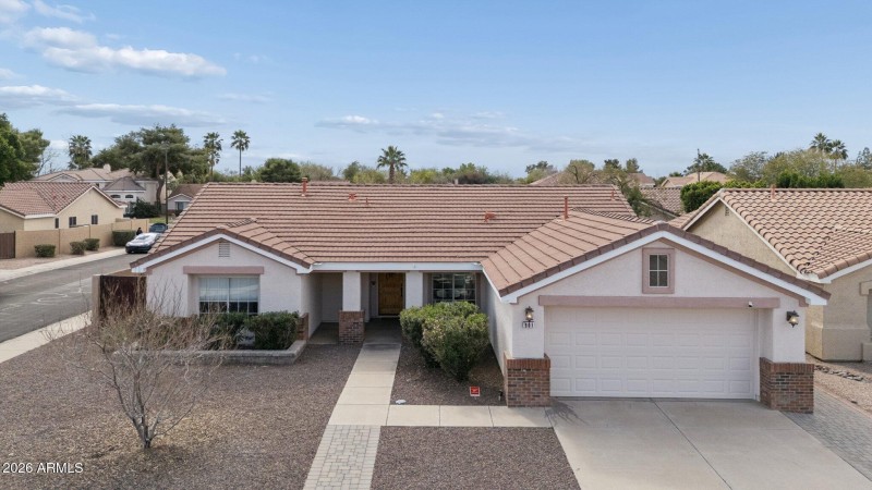 45-web-or-mls-901-w-juanita-ave