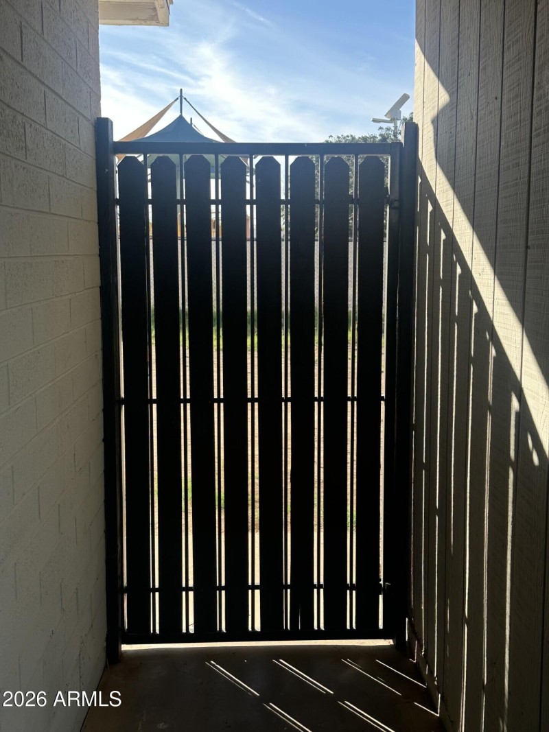 71e90700-440c-4b3e-bcbb-ff0ccd0ea03e