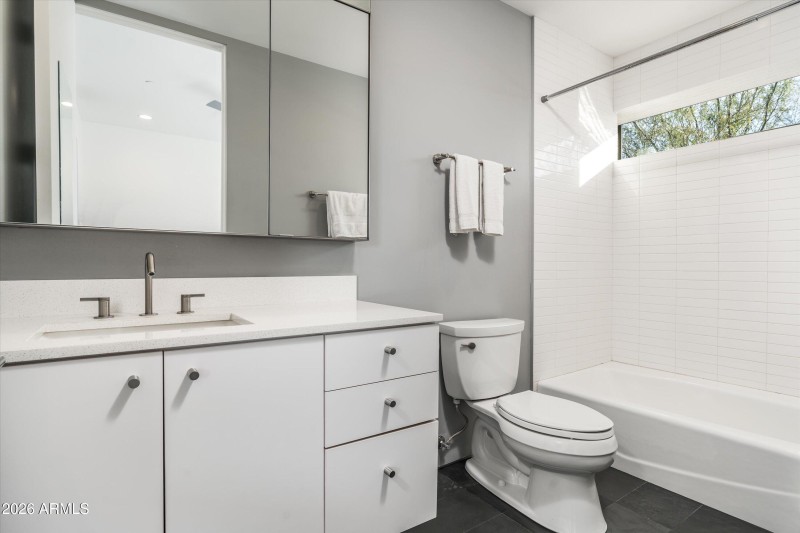 058-10010 E Jenan Dr (60 of 116)