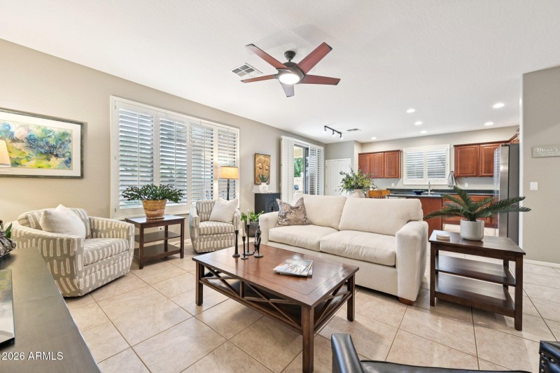 6-web-or-mls-West Bajada Rd-S1402-006