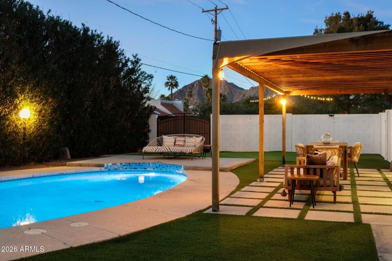 Night lighting is perfection