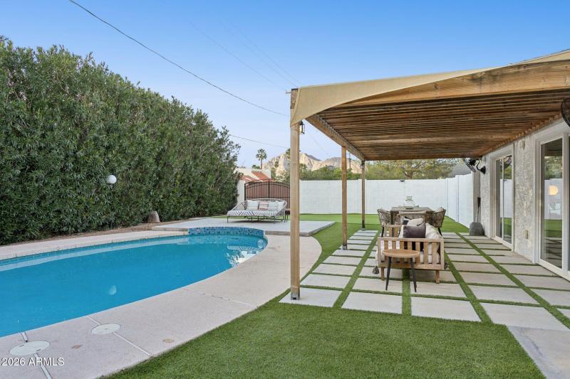 Camelback mountain views from pool area