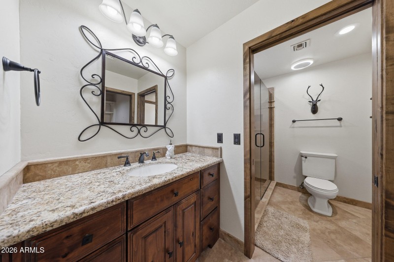 House bedroom #3 Jack & Jill bathroom