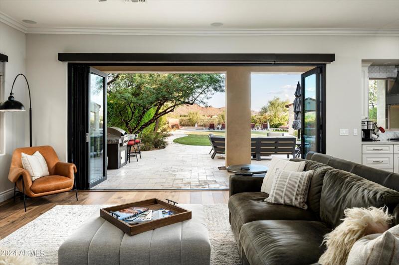 Family Room to Outdoor Living