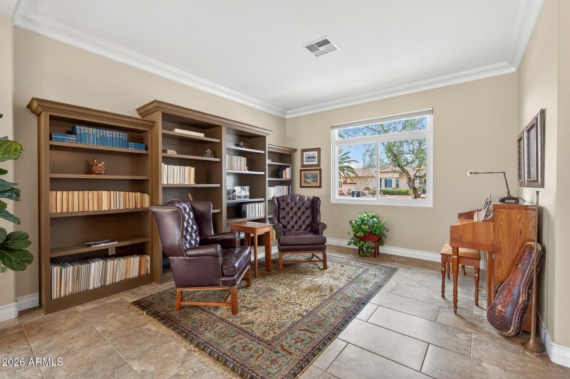 BONUS/Den/Office towards Front of house