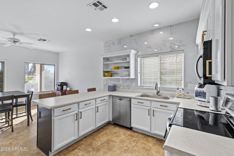 3919 W Buckskin Trail-10