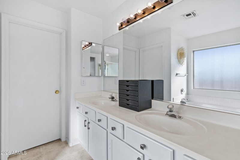 3919 W Buckskin Trail-24