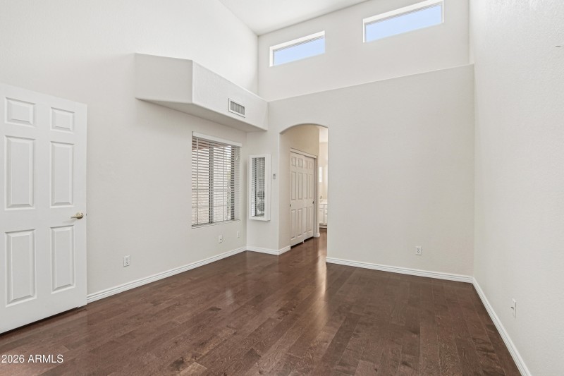 16-print-W Port Royale Ln-S1702-016