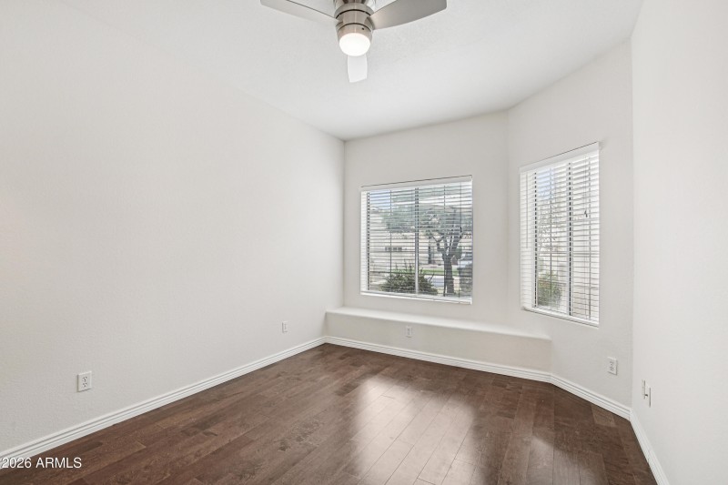 21-print-W Port Royale Ln-S1702-021