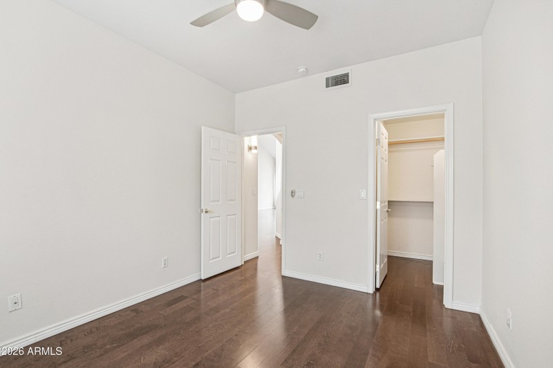 22-print-W Port Royale Ln-S1702-022