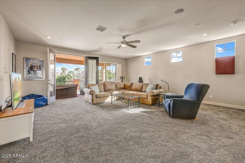 27-Upstairs Living II