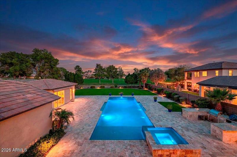 53-Upstairs Twilight