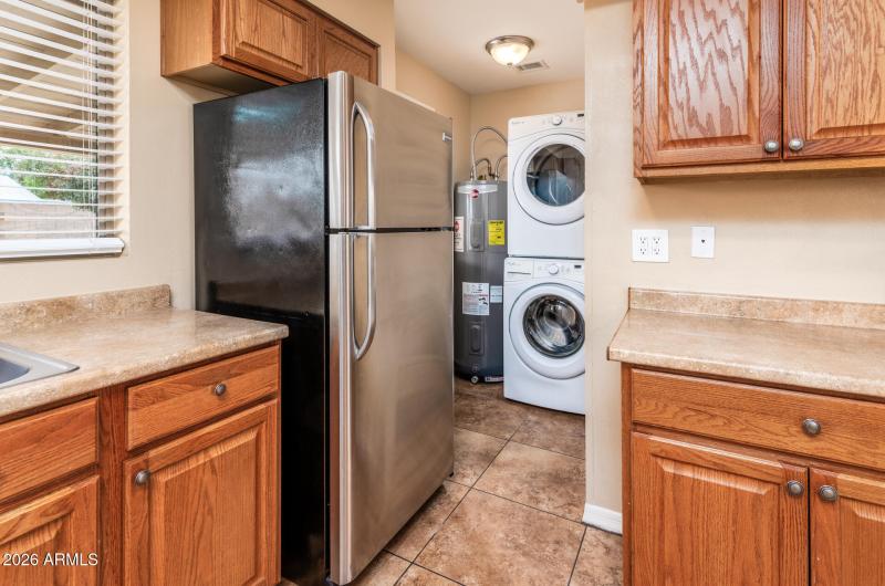 245 E 9th Av-5906-Edit