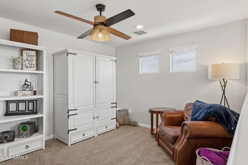 Loft with Mountain Views