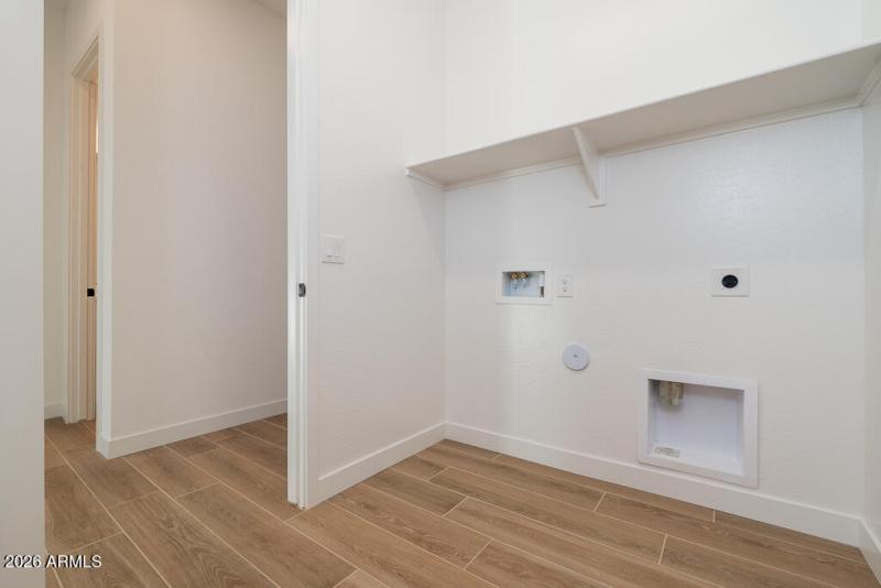 Tri Pointe Waterston Central 415 - Laund