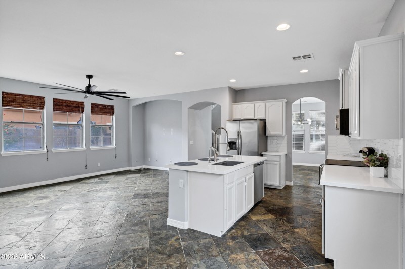 20982 W Edith Way-11