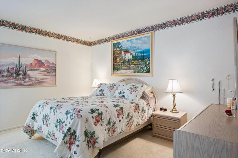 17-web-or-mls-2136-n-stockton-pl