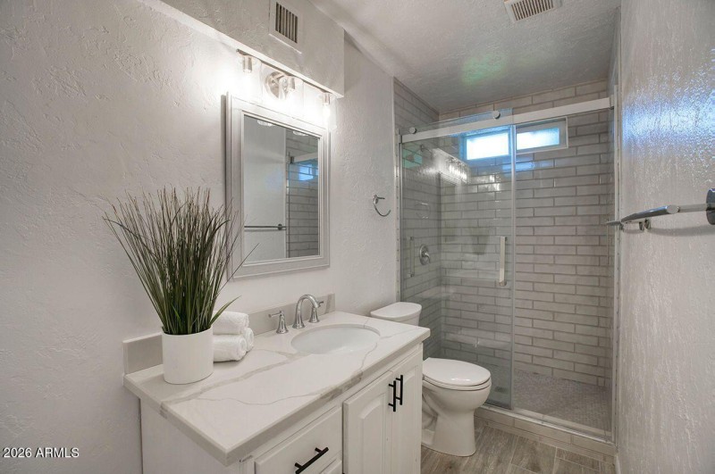 MLS - Primary Bathroom