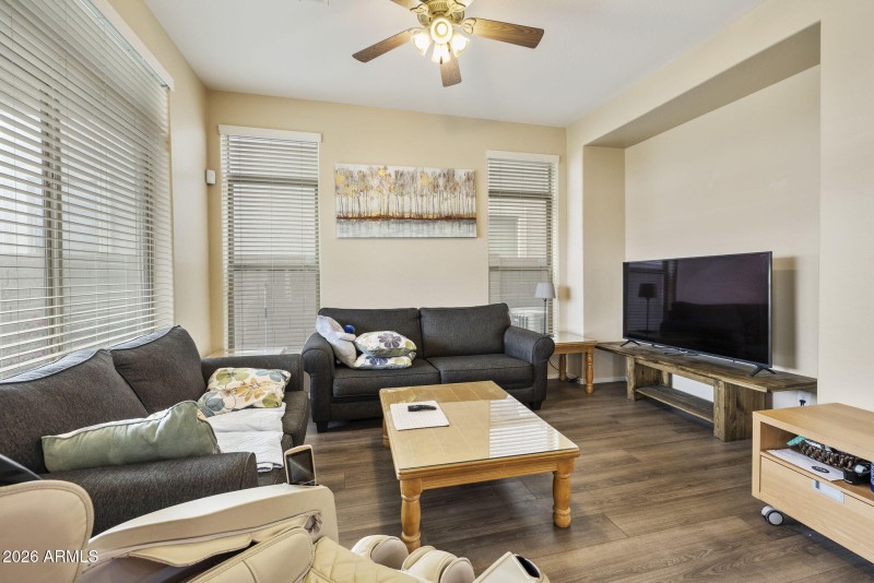 44-web-or-mls-_TM_6807