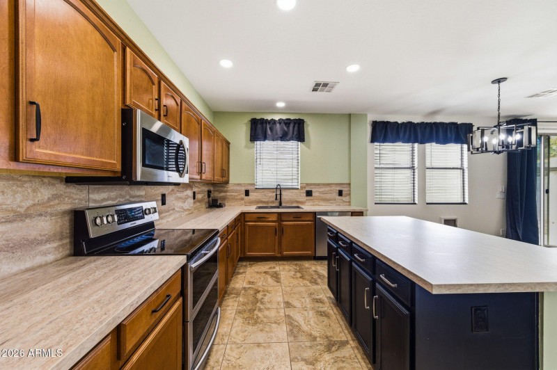 21-web-or-mls-45695 W Tucker Rd-220