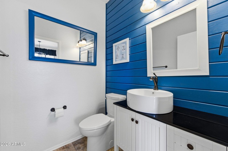 24-web-or-mls-45695 W Tucker Rd-223