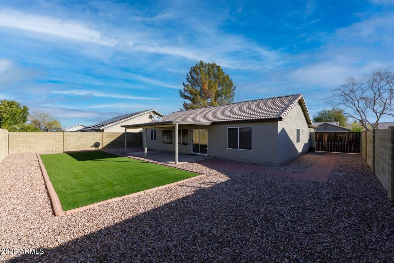 S Evergreen St (824)-5