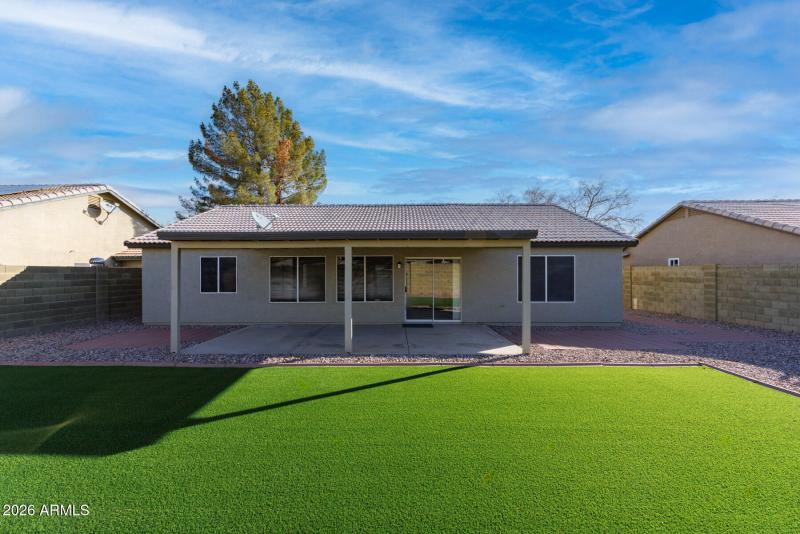 S Evergreen St (824)-6