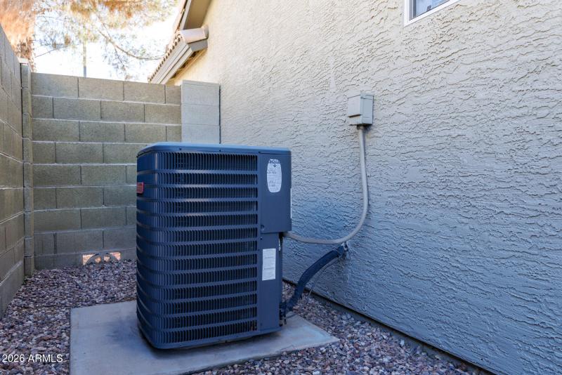 S Evergreen St (824)-9