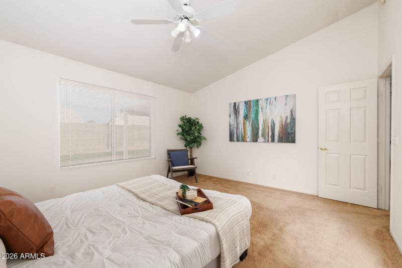 S Evergreen St (824)-21