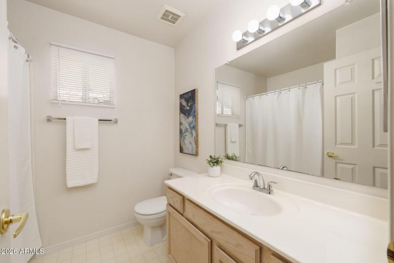 S Evergreen St (824)-26