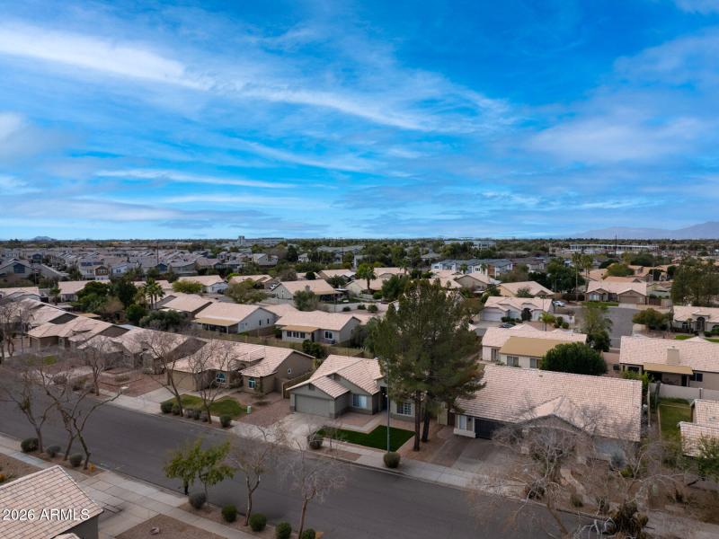 S Evergreen St (824)-32