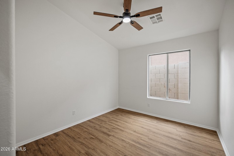 1040 E Amberwood Dr-22