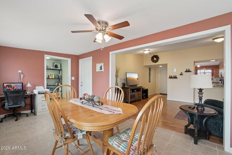 10-web-or-mls-W Windsor Dr-S1902-010