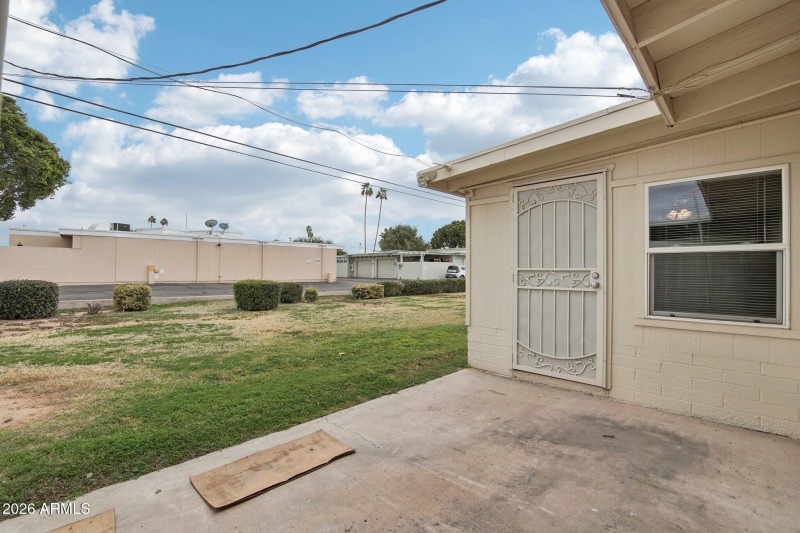 23-web-or-mls-W Windsor Dr-S1902-023