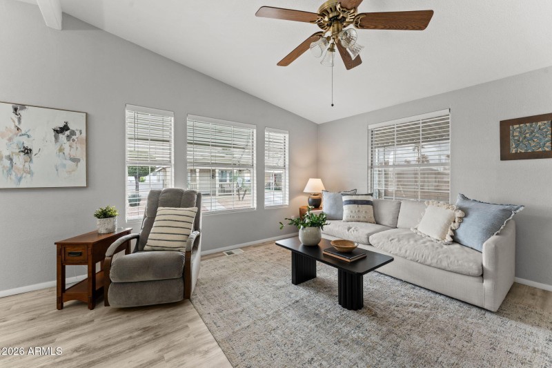 21-web-or-mls-DSC02628