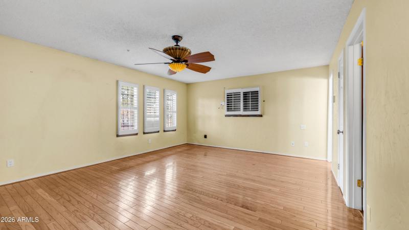 8807 W Christa Way (16)