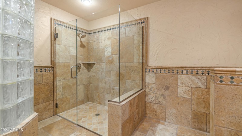 8807 W Christa Way (30)